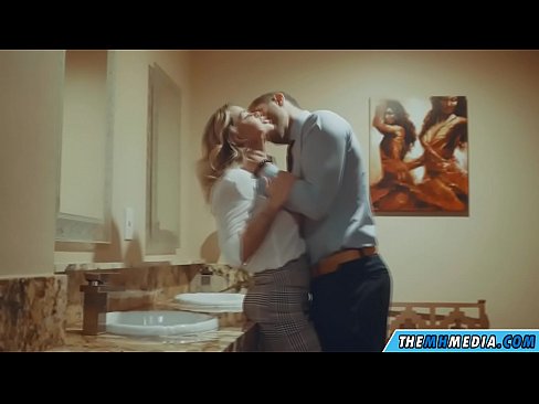 ❤️ Kun povekas blondi viettelee sinut julkisessa vessassa ️❌ Super porno at porn fi.pornoreino-com.ru ﹏